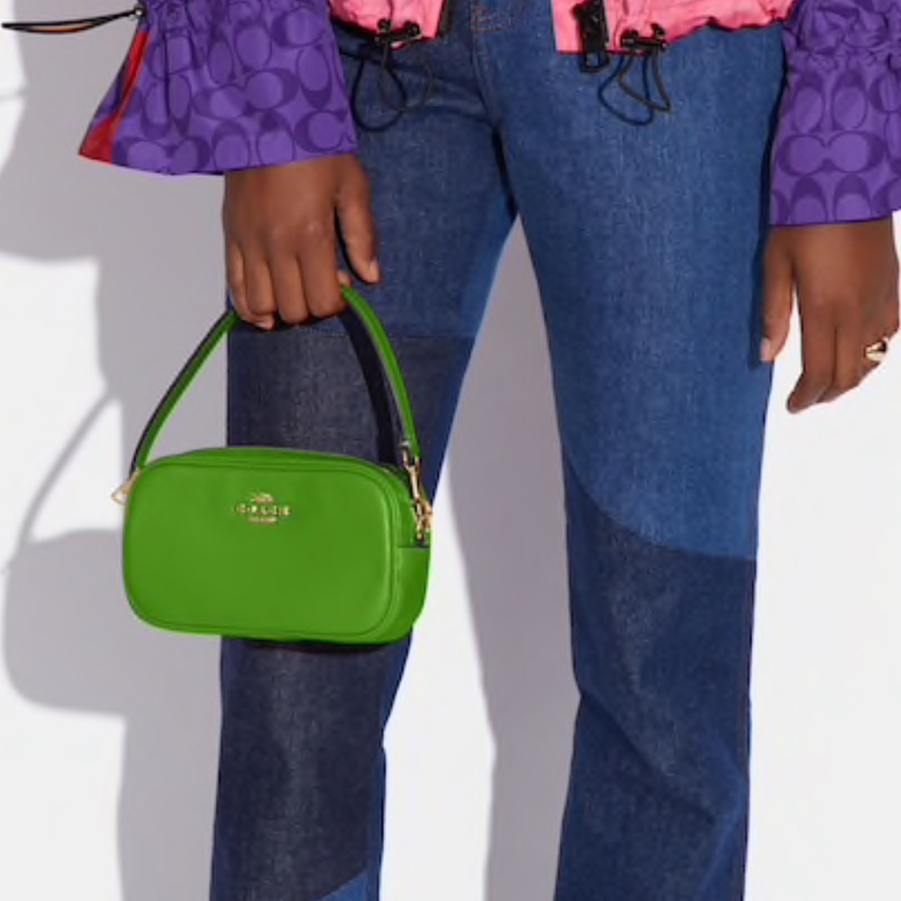 Coach Jamie Wristlet
IM/Neon Green - Picture 5 of 9